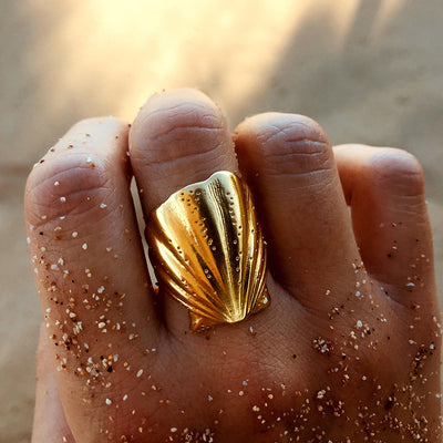 Bague Grand Coquillage Saint-Jacques dorée