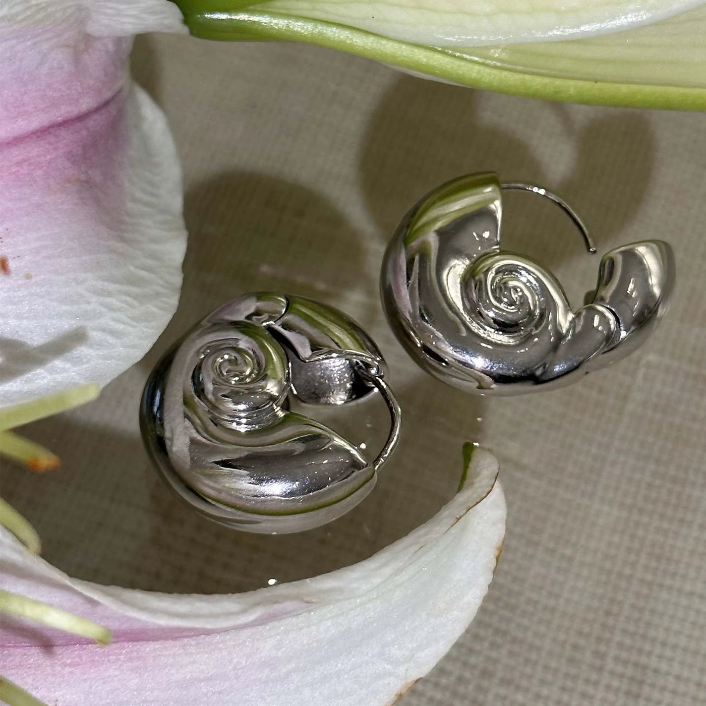 Boucle d’Oreille Coquillage Creuse en Cuivre