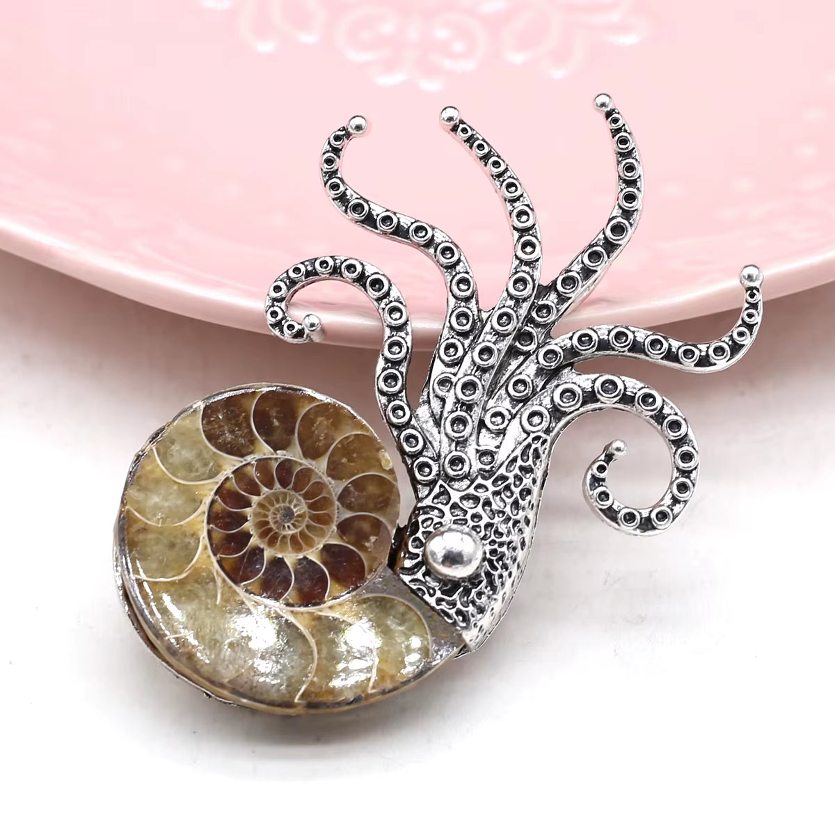 Broche Coquillage Design Poulpe